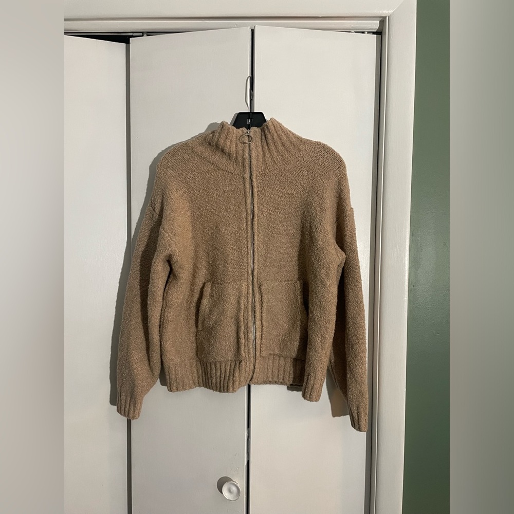 Old navy sweatshirt